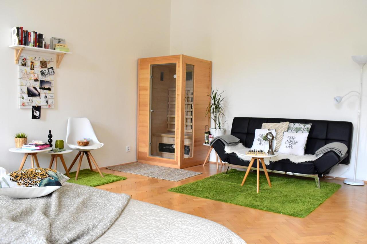 Wellness Apartments Florenc Прага Екстериор снимка
