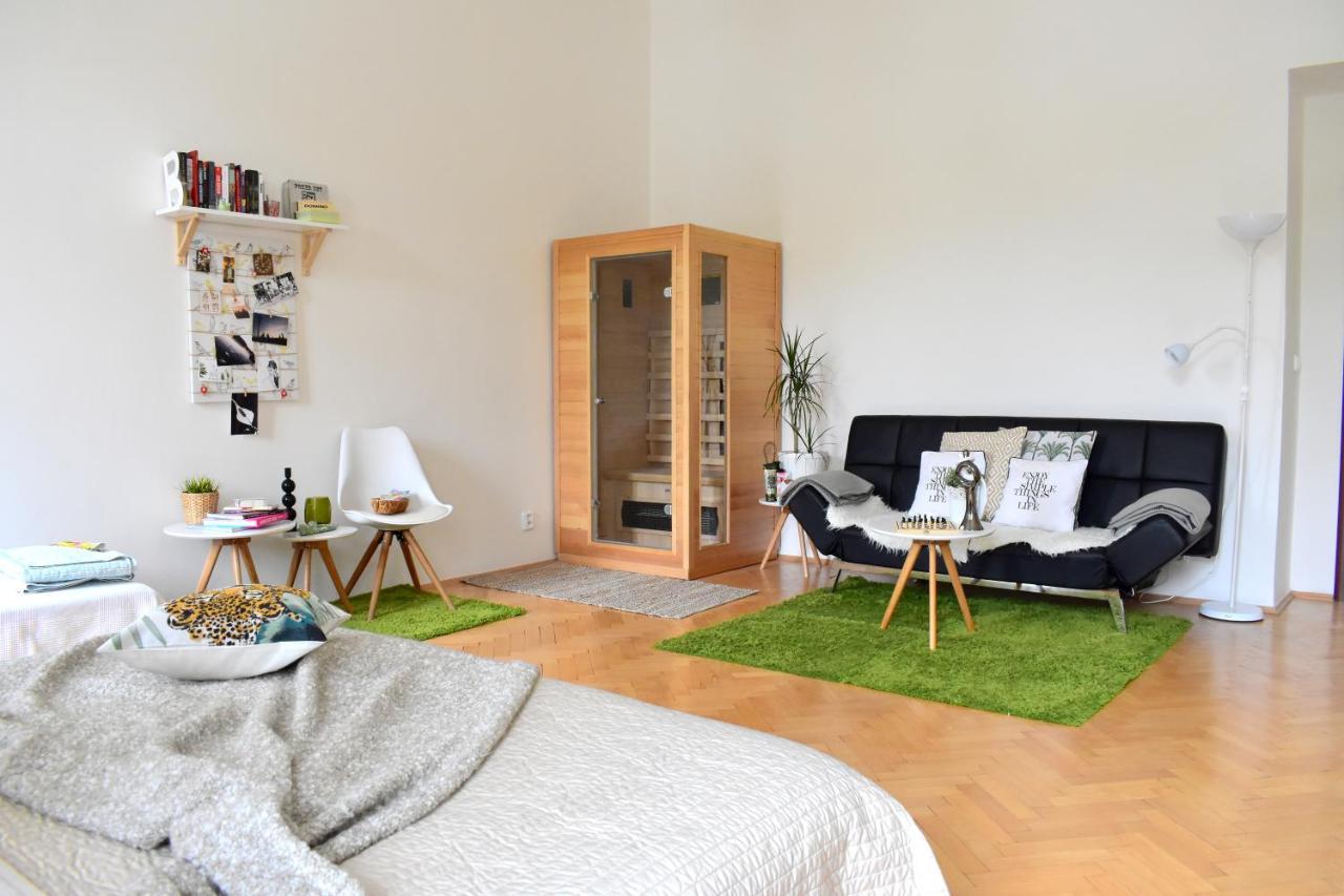 Wellness Apartments Florenc Прага Екстериор снимка