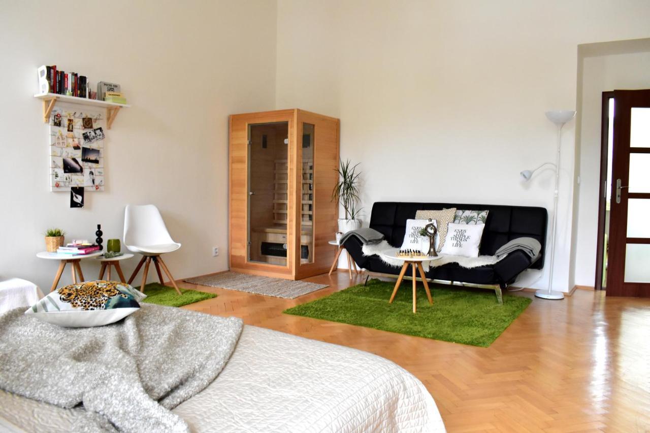 Wellness Apartments Florenc Прага Екстериор снимка