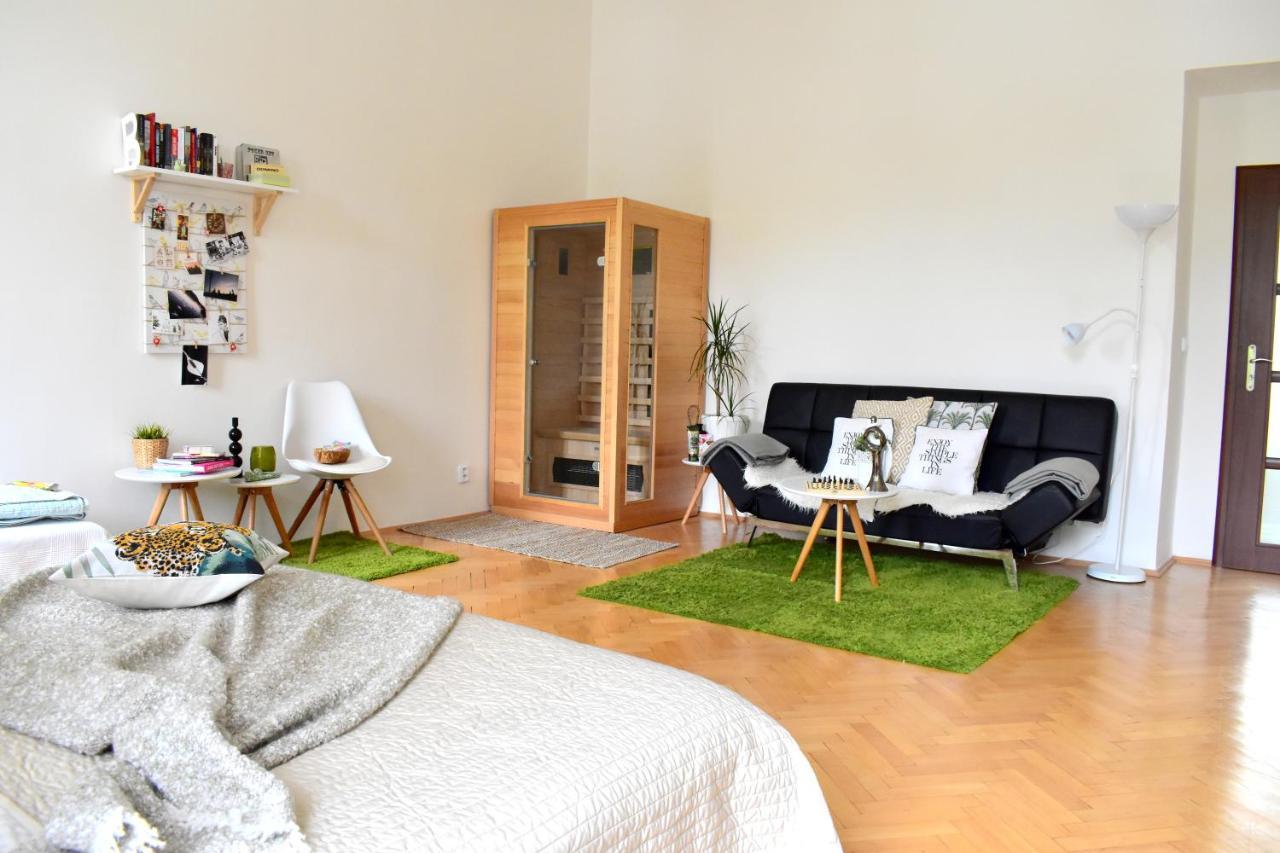 Wellness Apartments Florenc Прага Екстериор снимка