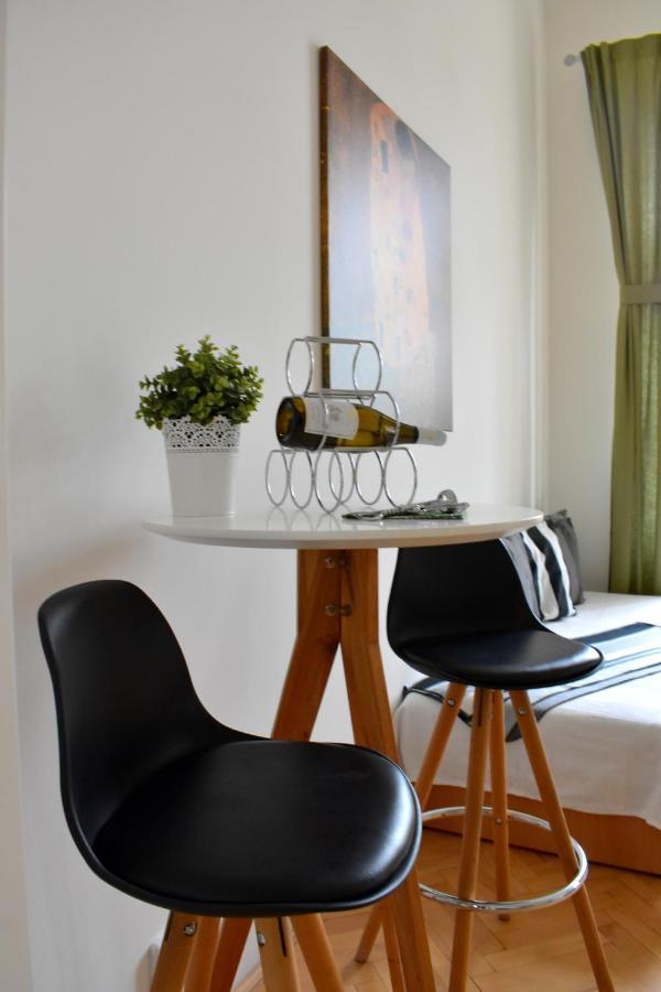 Wellness Apartments Florenc Прага Екстериор снимка