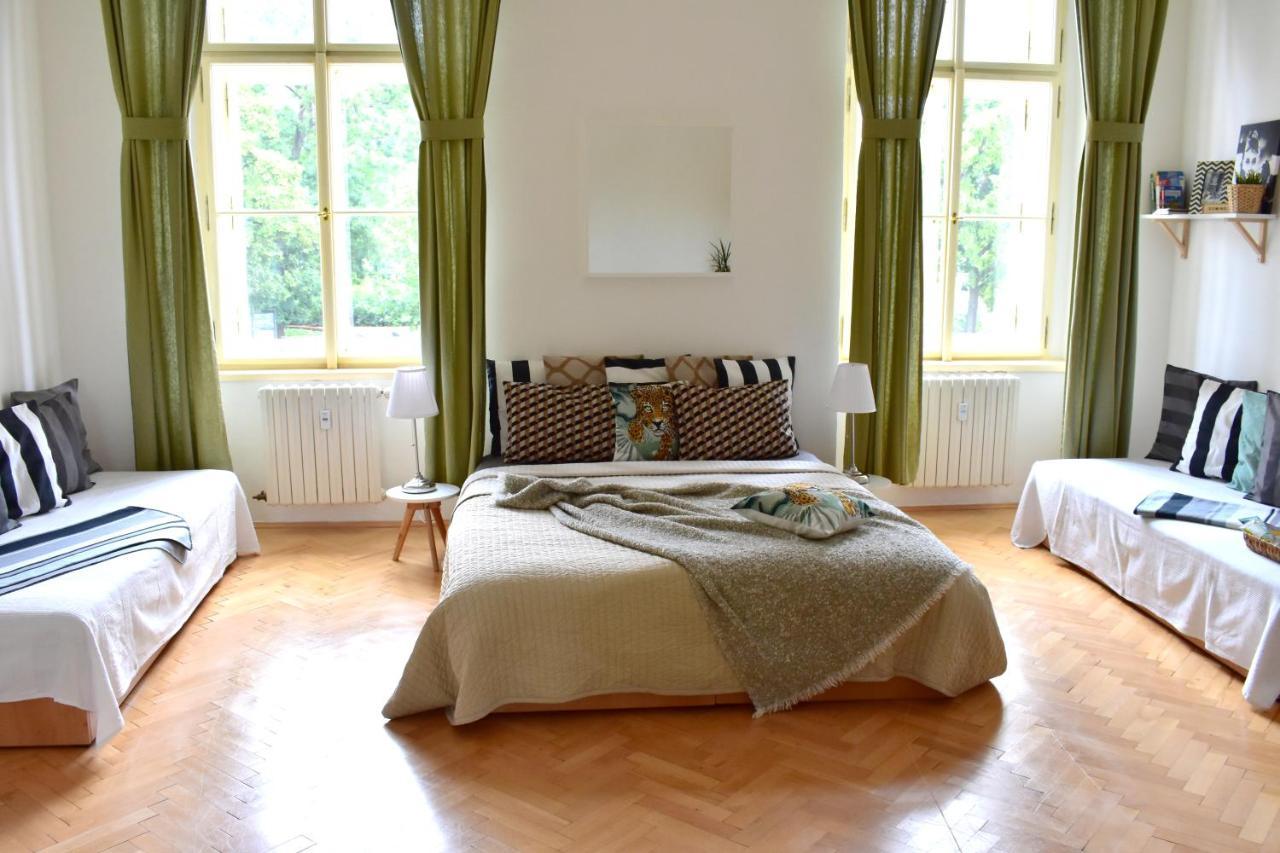 Wellness Apartments Florenc Прага Екстериор снимка