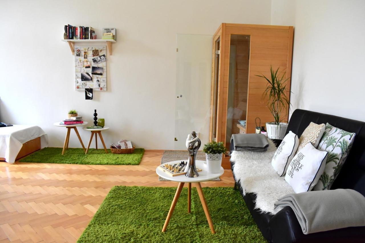 Wellness Apartments Florenc Прага Екстериор снимка