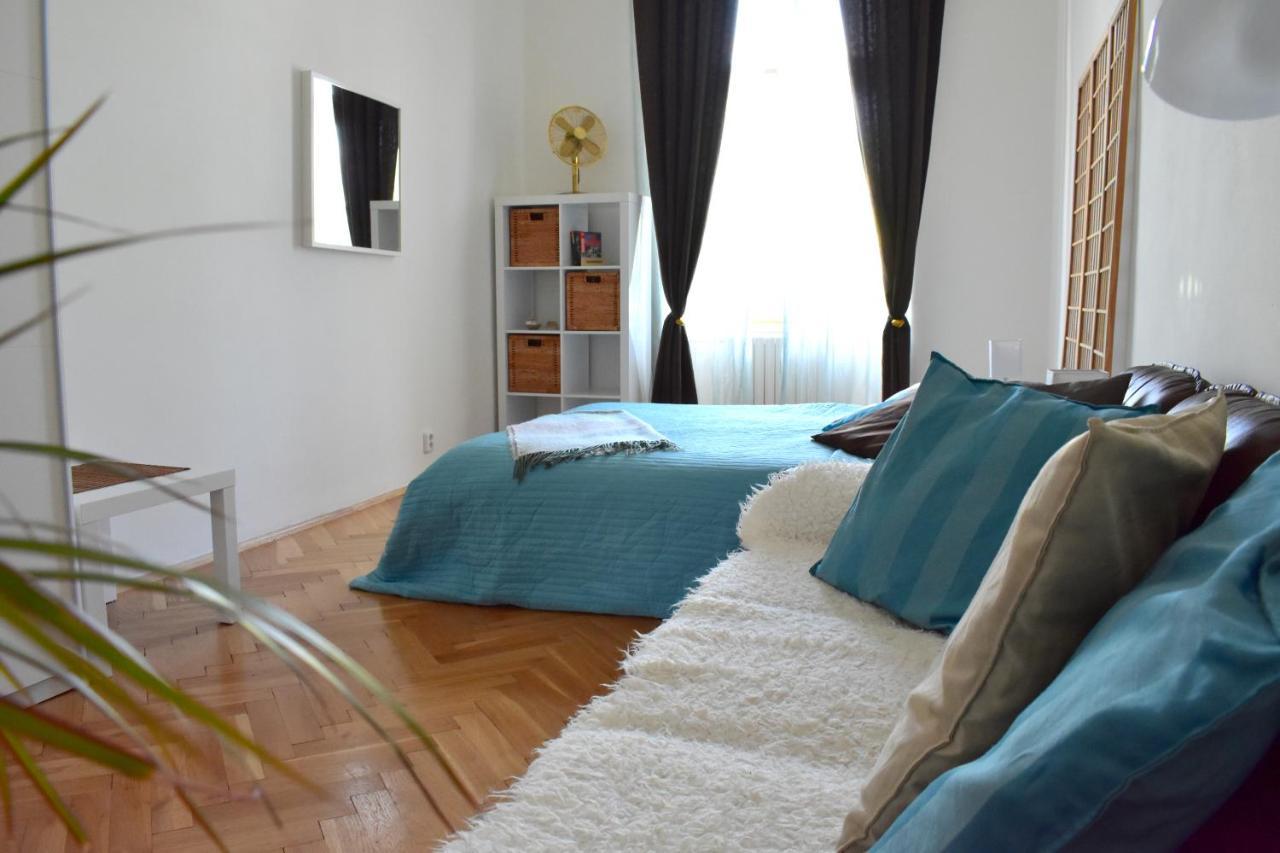 Wellness Apartments Florenc Прага Екстериор снимка