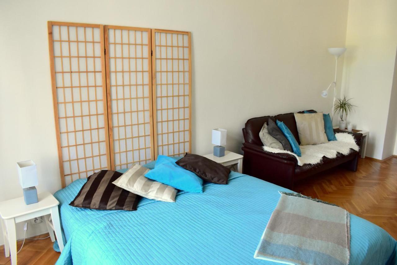 Wellness Apartments Florenc Прага Екстериор снимка