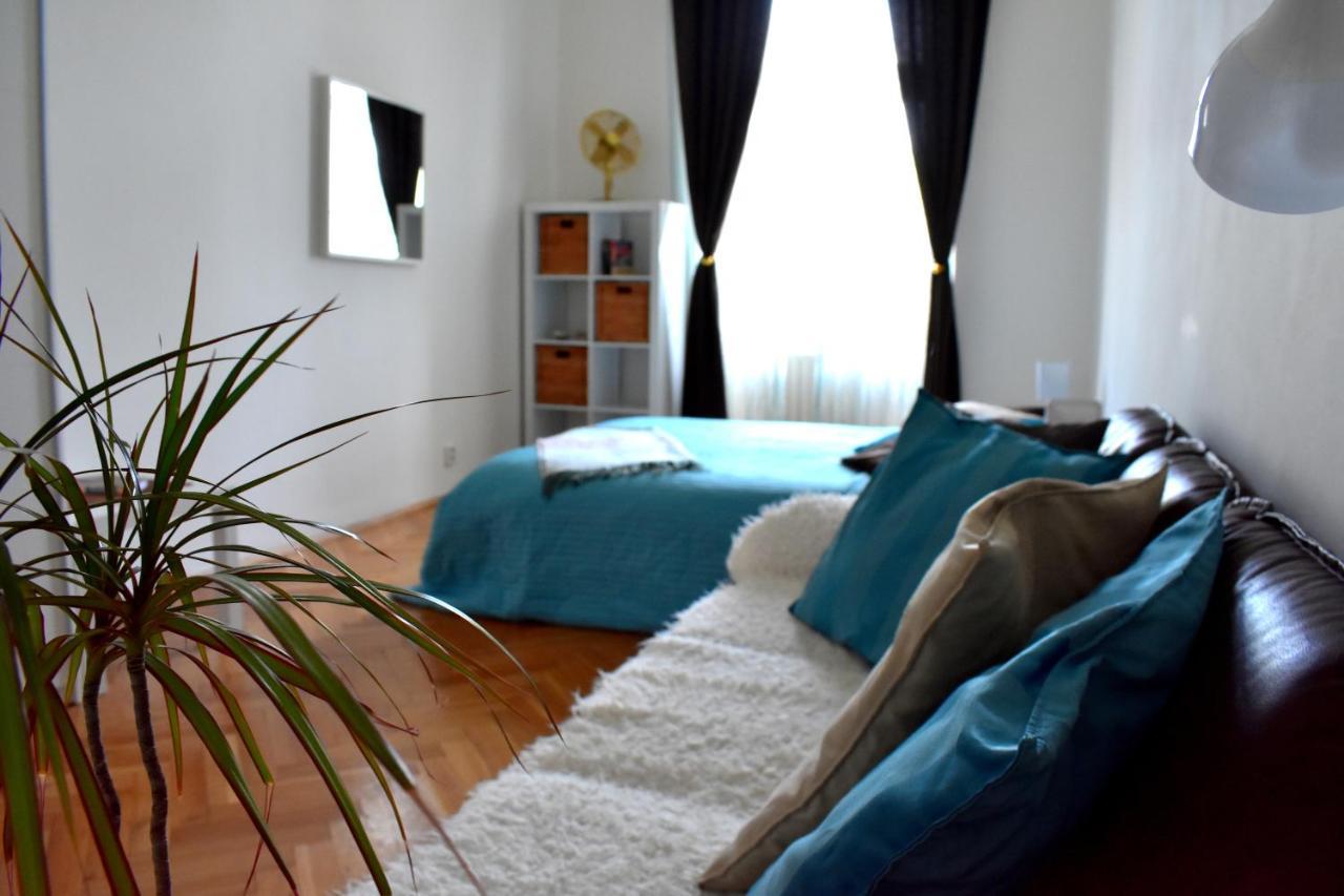 Wellness Apartments Florenc Прага Екстериор снимка
