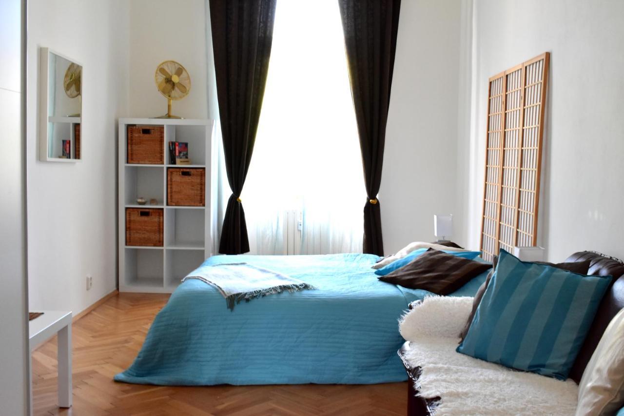 Wellness Apartments Florenc Прага Екстериор снимка
