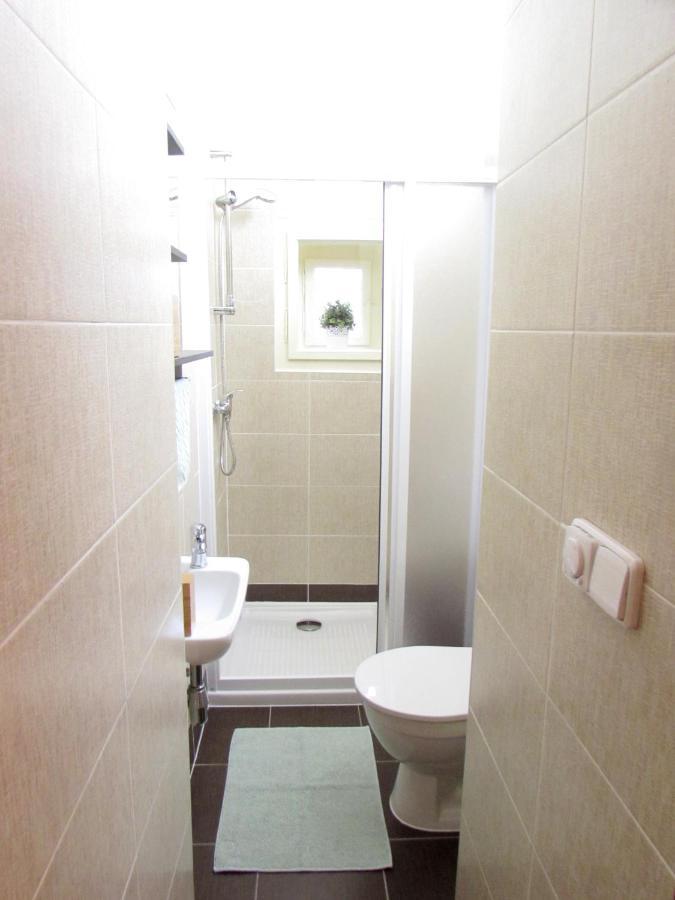 Wellness Apartments Florenc Прага Екстериор снимка