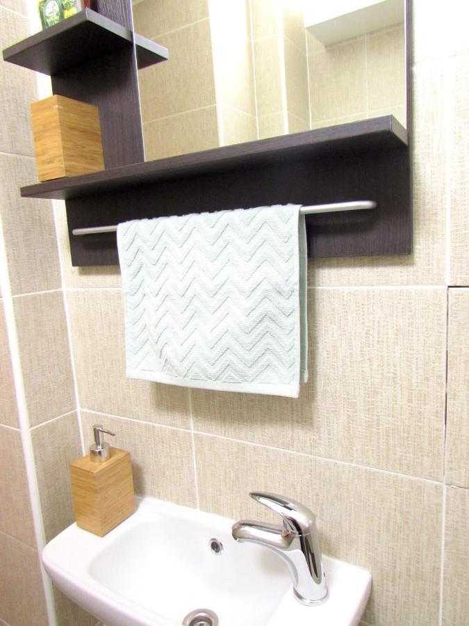 Wellness Apartments Florenc Прага Екстериор снимка